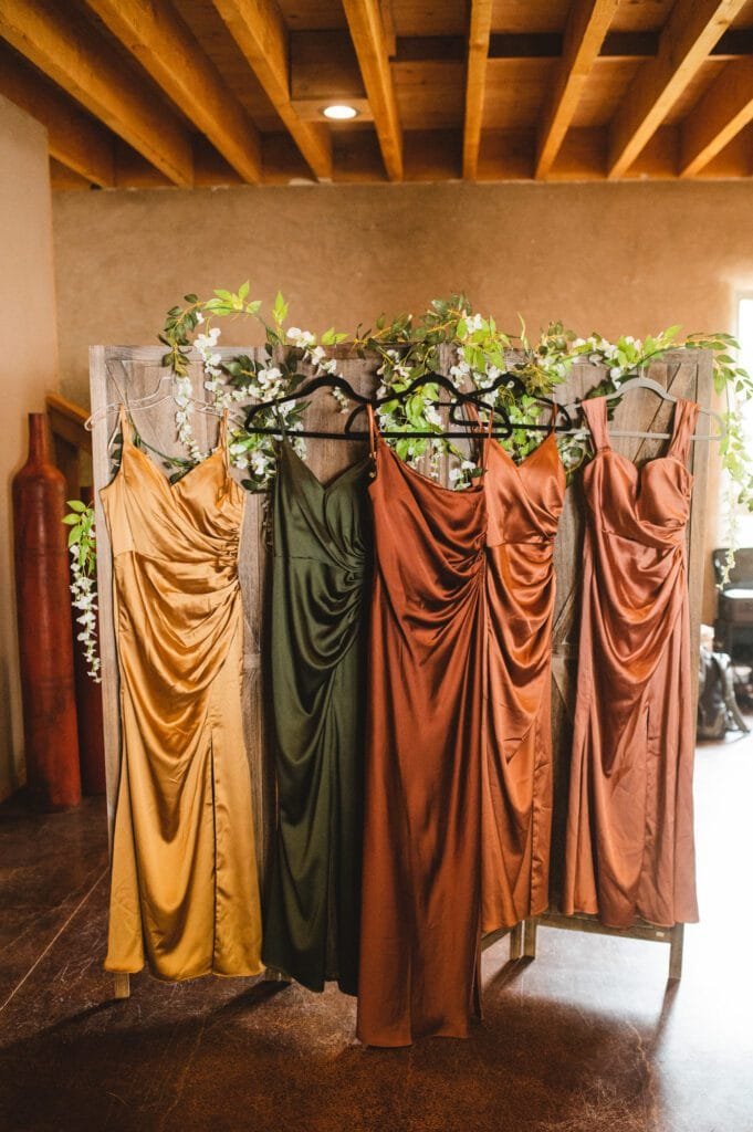 Bridesmaid at an outdoor wedding, photographed by Sean Carr