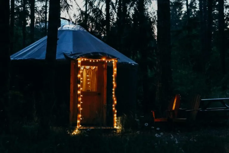 Hosting a glamping wedding in oregon