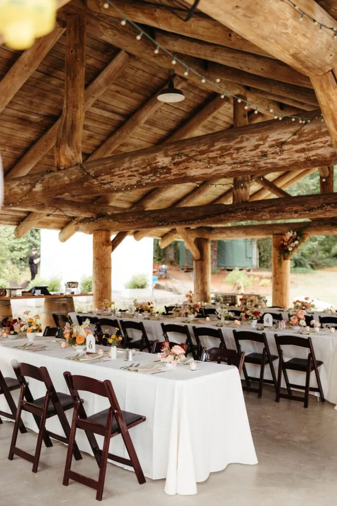 Oregon wedding planners decorate outdoor venue